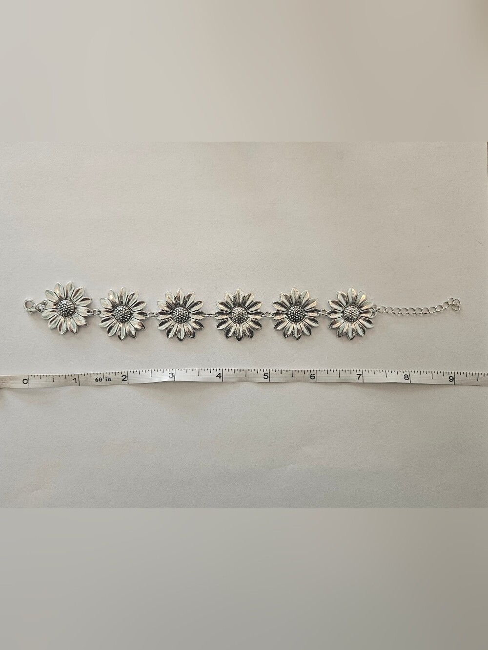 NWT Silver Sunflower Link Bracelet Bohemian Retro 70s Feminine Flower Preppy - Picture 4 of 5